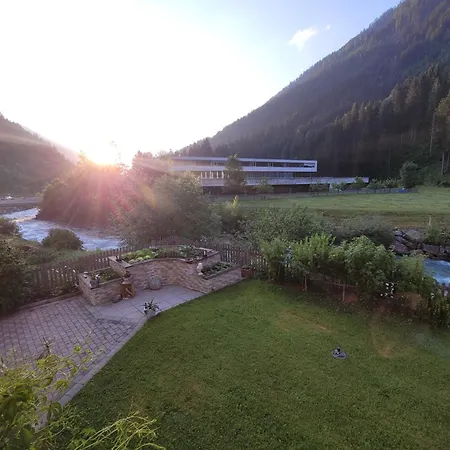 Oda ve Kahvaltı Garni Dias - Silvretta Card Premium Inklusive Kappl (Landeck)