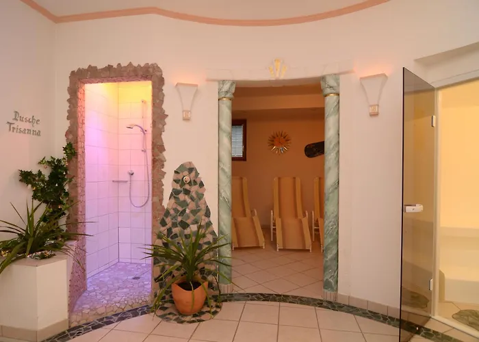 Garni Dias Oda ve Kahvaltı Kappl (Landeck)