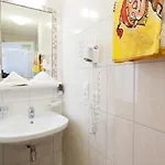 Bed & Breakfast Garni Dias 4*