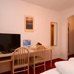 Bed & Breakfast Garni Dias 4*