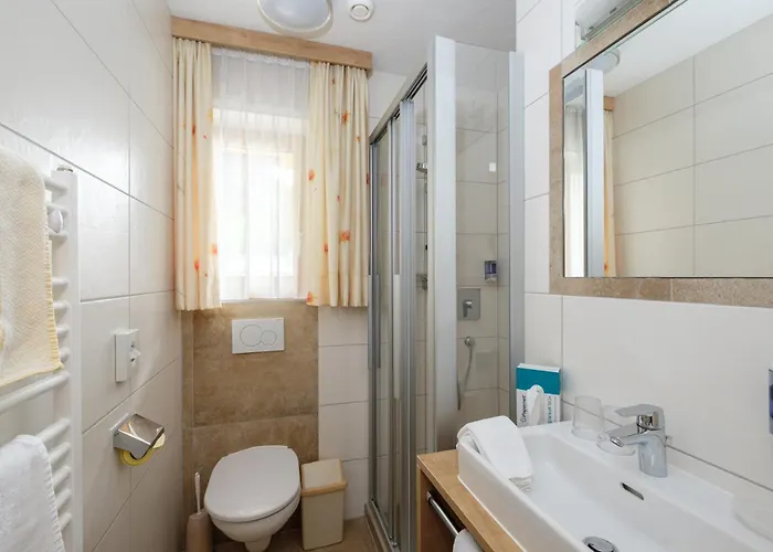 Garni Dias Nocleg ze śniadaniem 4*