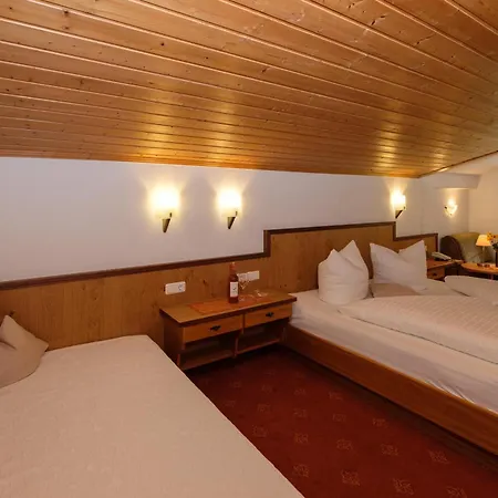 住宿加早餐酒店 Garni Dias 卡普尔