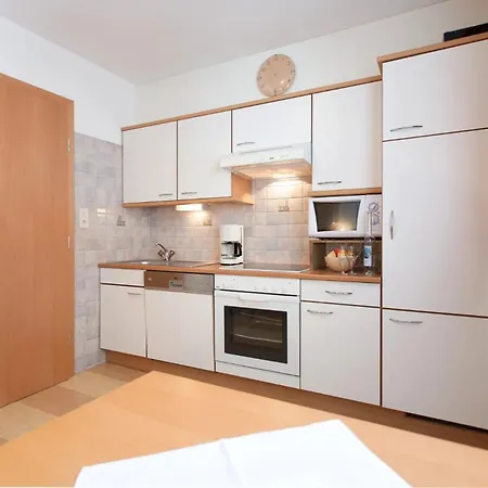 住宿加早餐酒店 Garni Dias 卡普尔